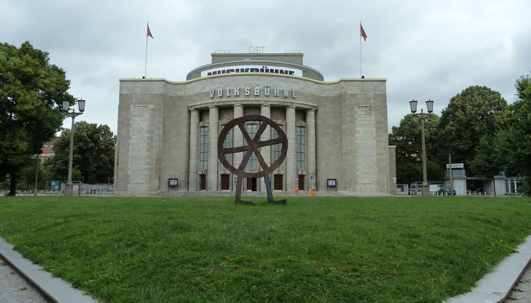 Rosa-Luxemburg-Platz_Volksbühne